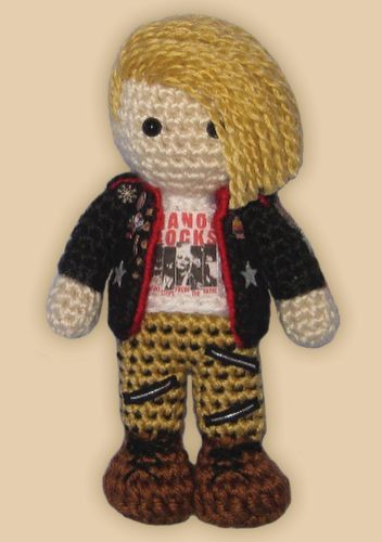 Crocheted doll amigurumi Krzyzhtoff from Hedwig and the Angry Inch